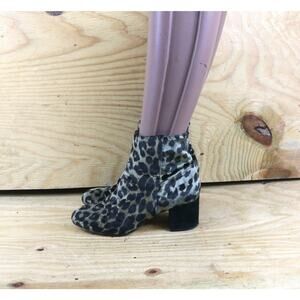Anthropologie Boots Womens 7.5M Leopard Print Calf Hair Ankle Bootie Zip Shoes